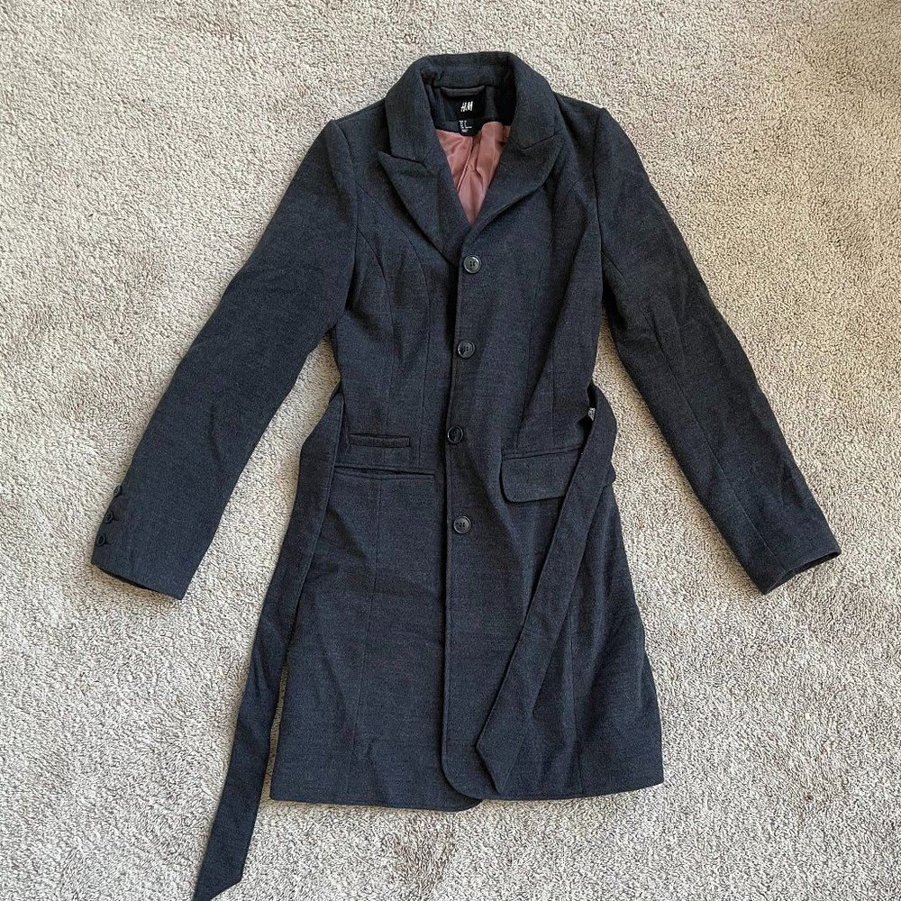 H&M Long Charcoal Gray coat, size 2 Like New